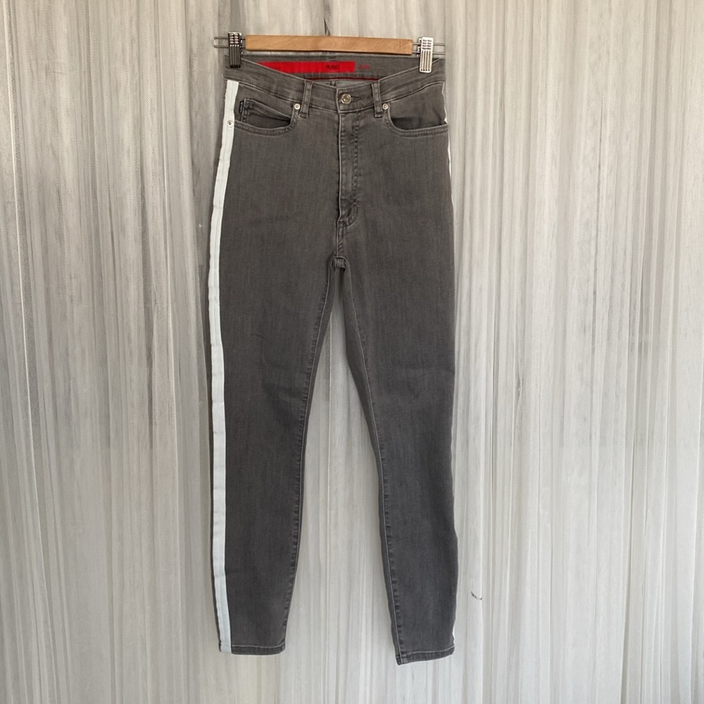 Hugo Boss women’s jeans, faded grey, high rises, skinny, stretchy! Size 28 X 32
